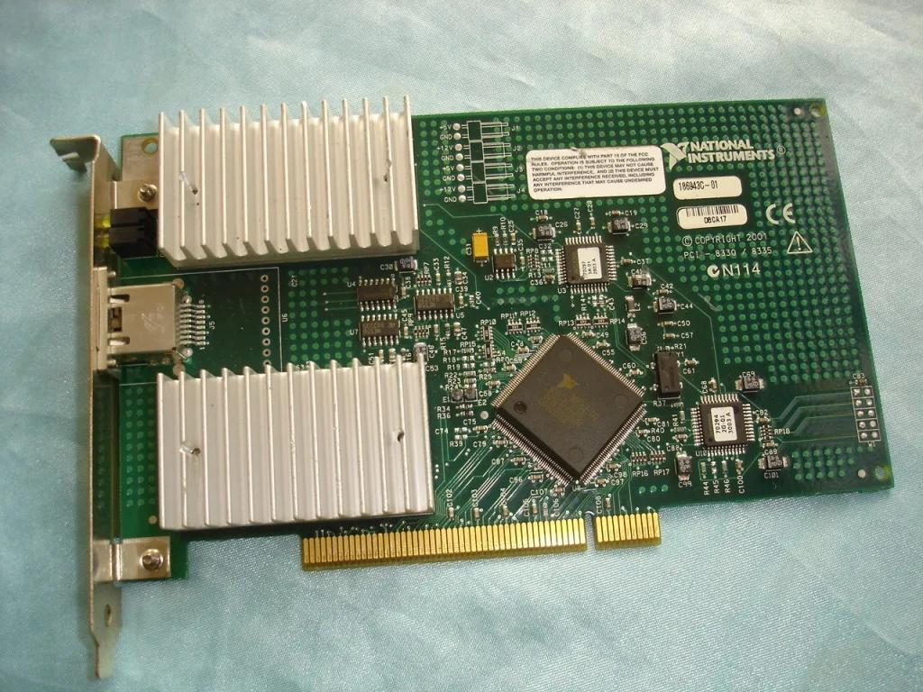 PCI-8330/8335    DAQ ī -- NI  -
